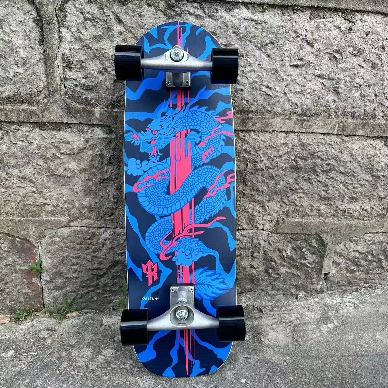 Surf Land Skateboard: Maple Single Kick Carving Cruiser
