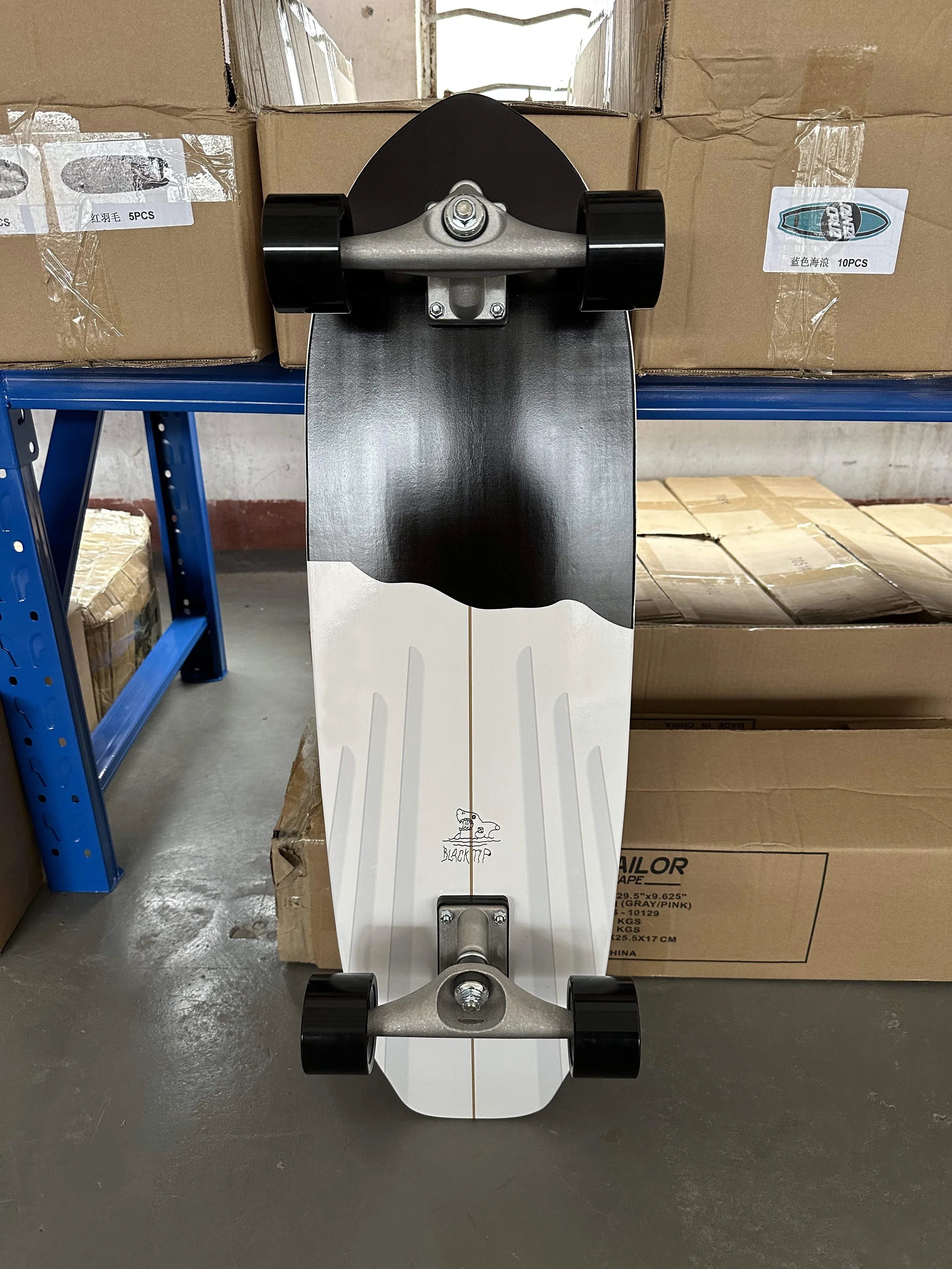 Surf Land Skateboard: Maple Single Kick Carving Cruiser