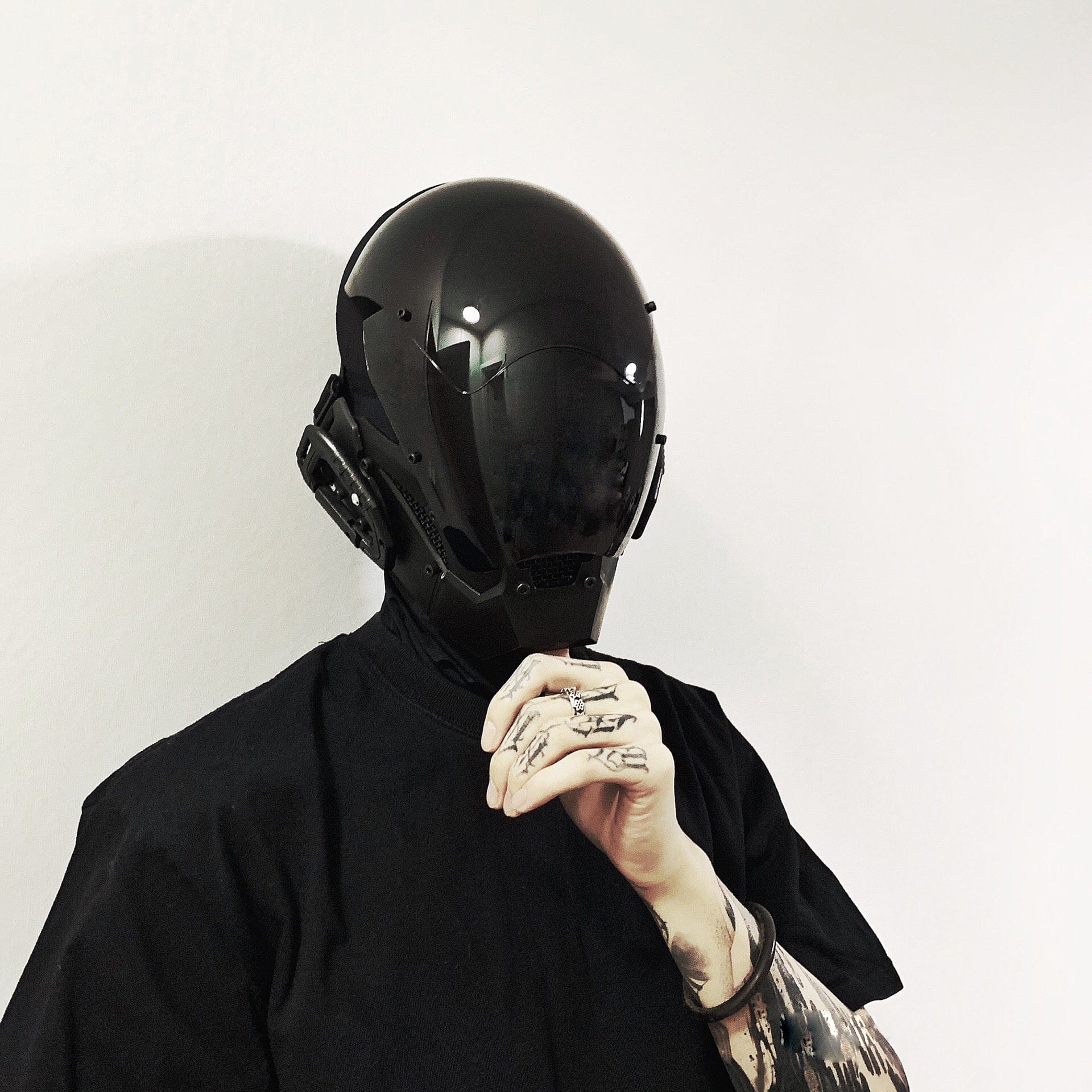 GiftsBite Store Limited Edition DJ Mechanical Sci-fi Cyberpunk 2077 Cosplay Helmet 3256803724381170-With Ear